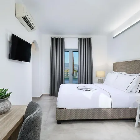 Hotel Quattro Suites *