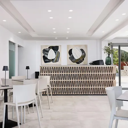 Quattro Luxury Boutique Hotel